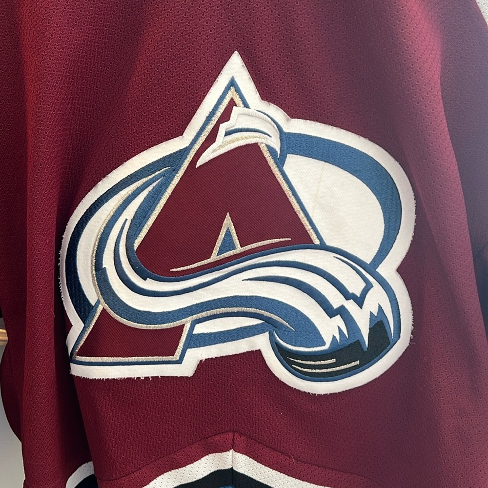 Generic avalanche sweater